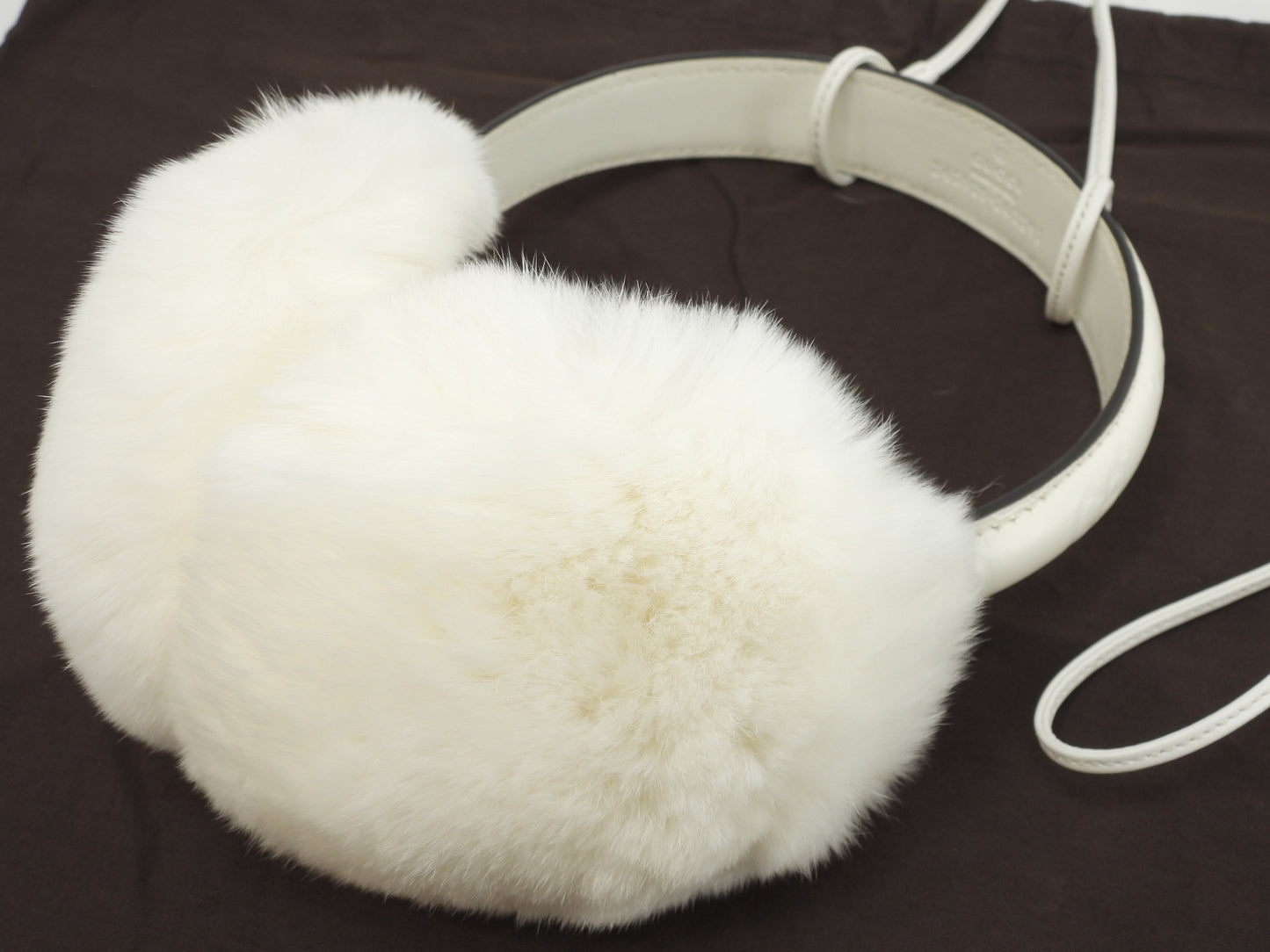 グッチ イヤーマフ シマ ラビット白 耳当て 未使用品@ 29