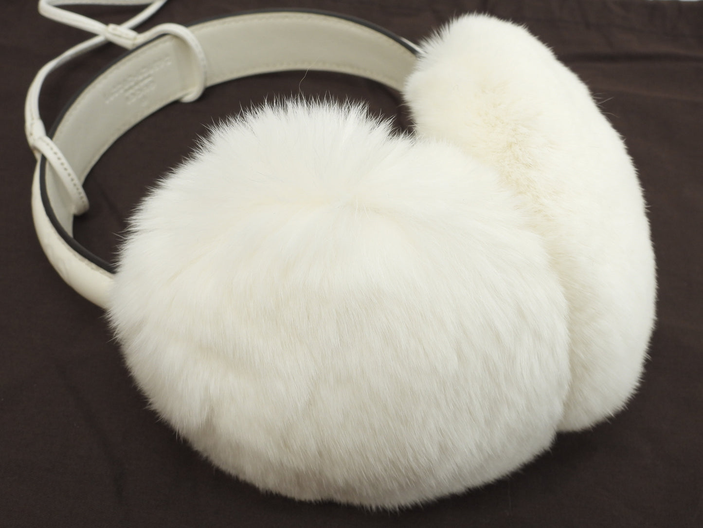 グッチ イヤーマフ シマ ラビット白 耳当て 未使用品@ 29