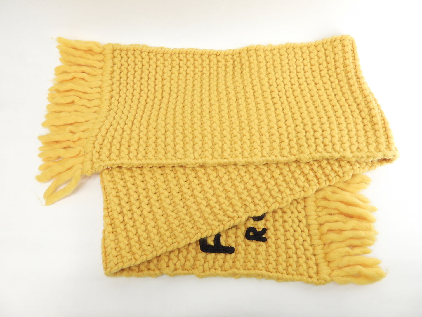 フェンディ マフラー FENDIロゴ ウール80%黄 モコモコニット ネックウォーマー 新品同様@ 1