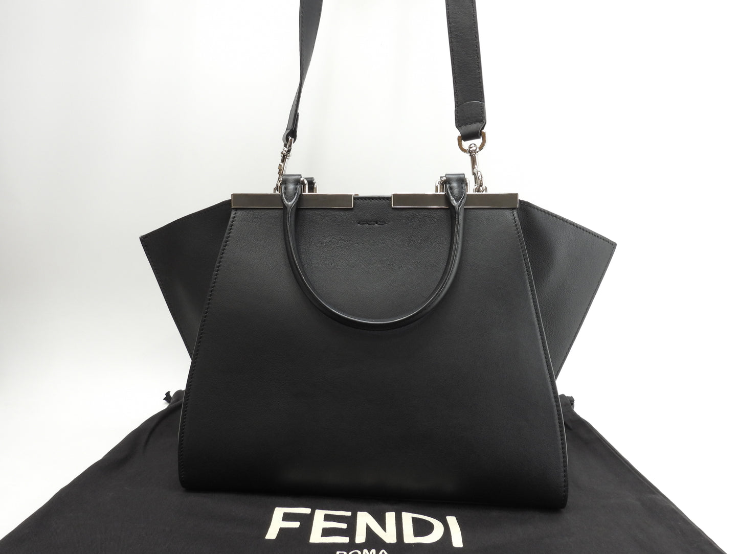 フェンディ トロワジュール レザー黒 s付ハンドバッグ トートバッグ 美品@ 54