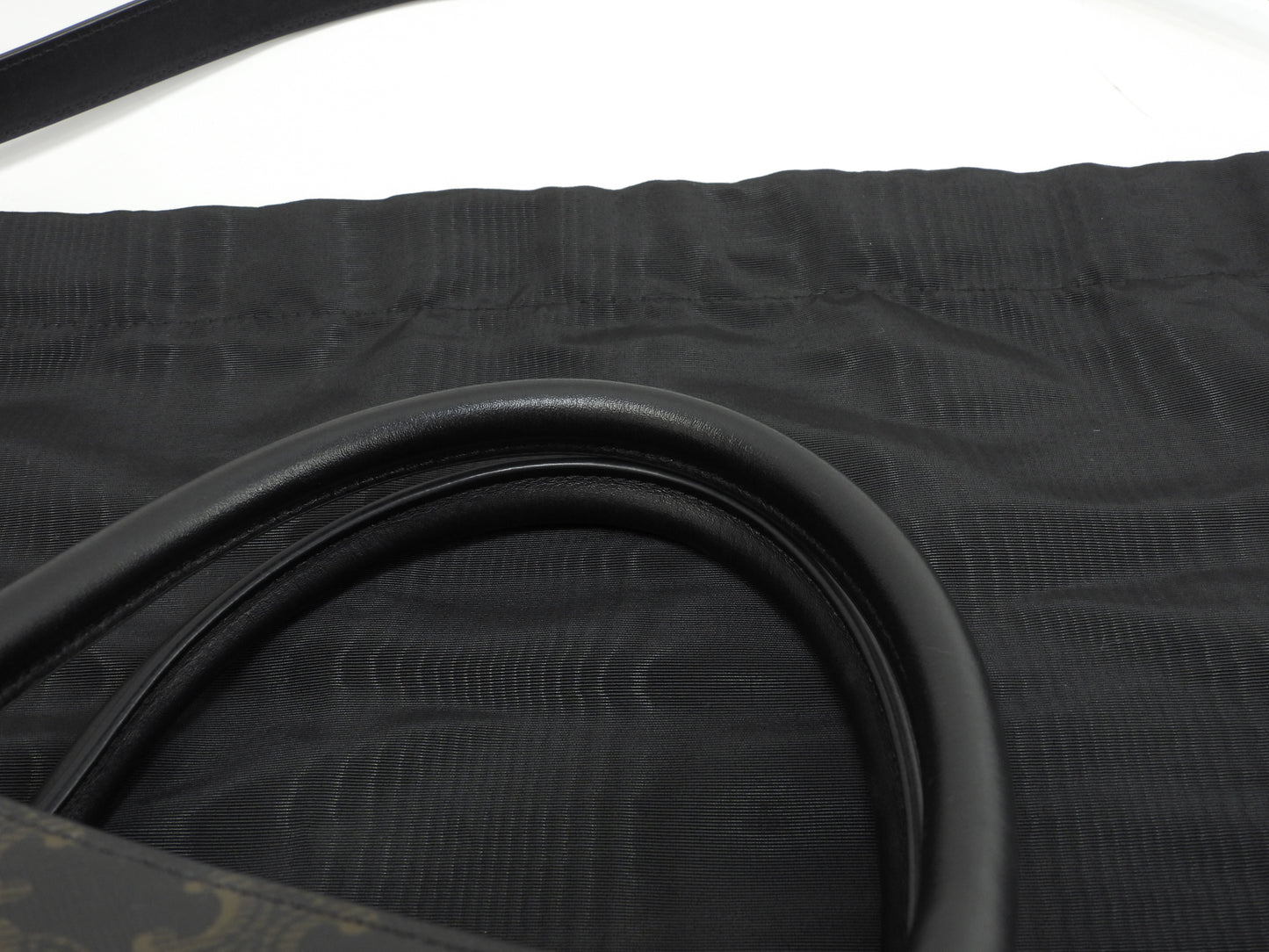 セリーヌ ミディアムバーティカルカバ トリオンフ 黒黒 s付ハンドバッグ トートバッグ 美品@W-SL-2282