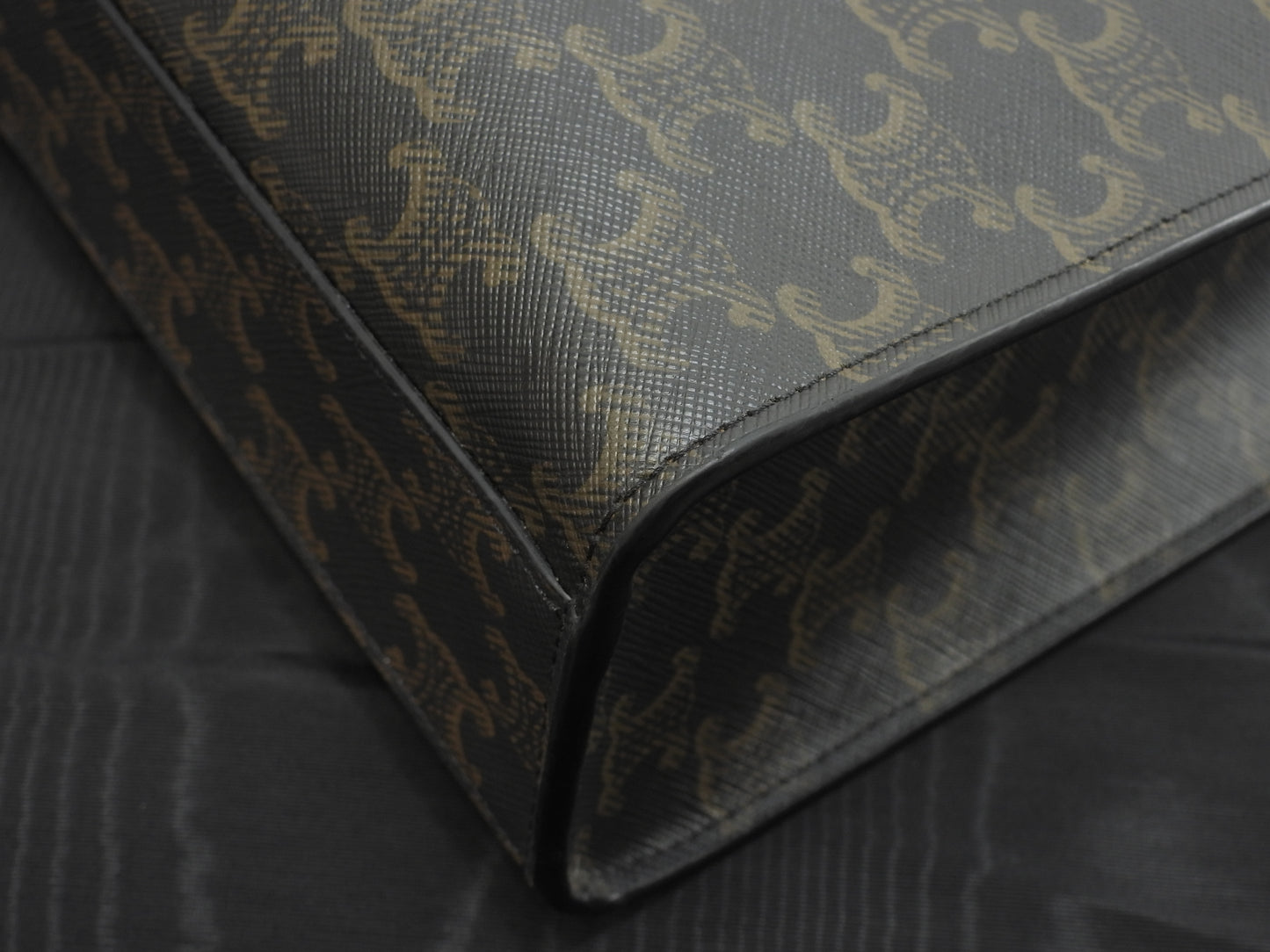 セリーヌ ミディアムバーティカルカバ トリオンフ 黒黒 s付ハンドバッグ トートバッグ 美品@W-SL-2282