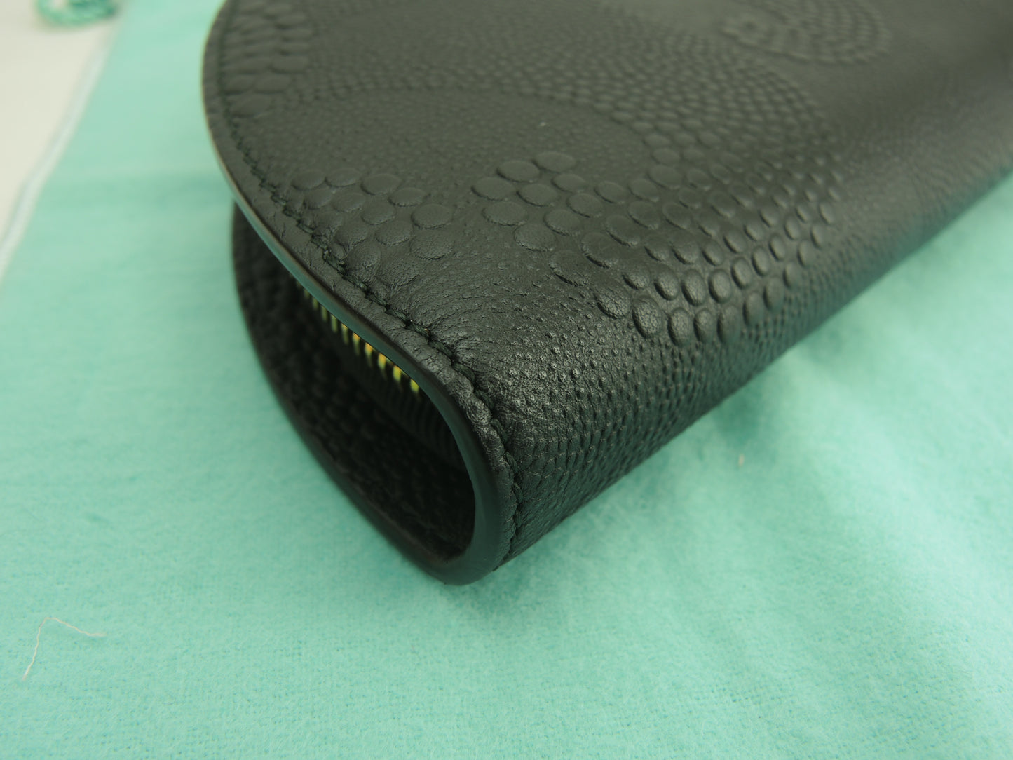 ティファニー ロングウォレット 半月 レザー黒 ジップアラウンドウォレット 未使用@ 2