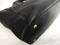 プラダ メンズトートバッグ レザー黒 ストラップ付ハンドバッグ 極美品@204