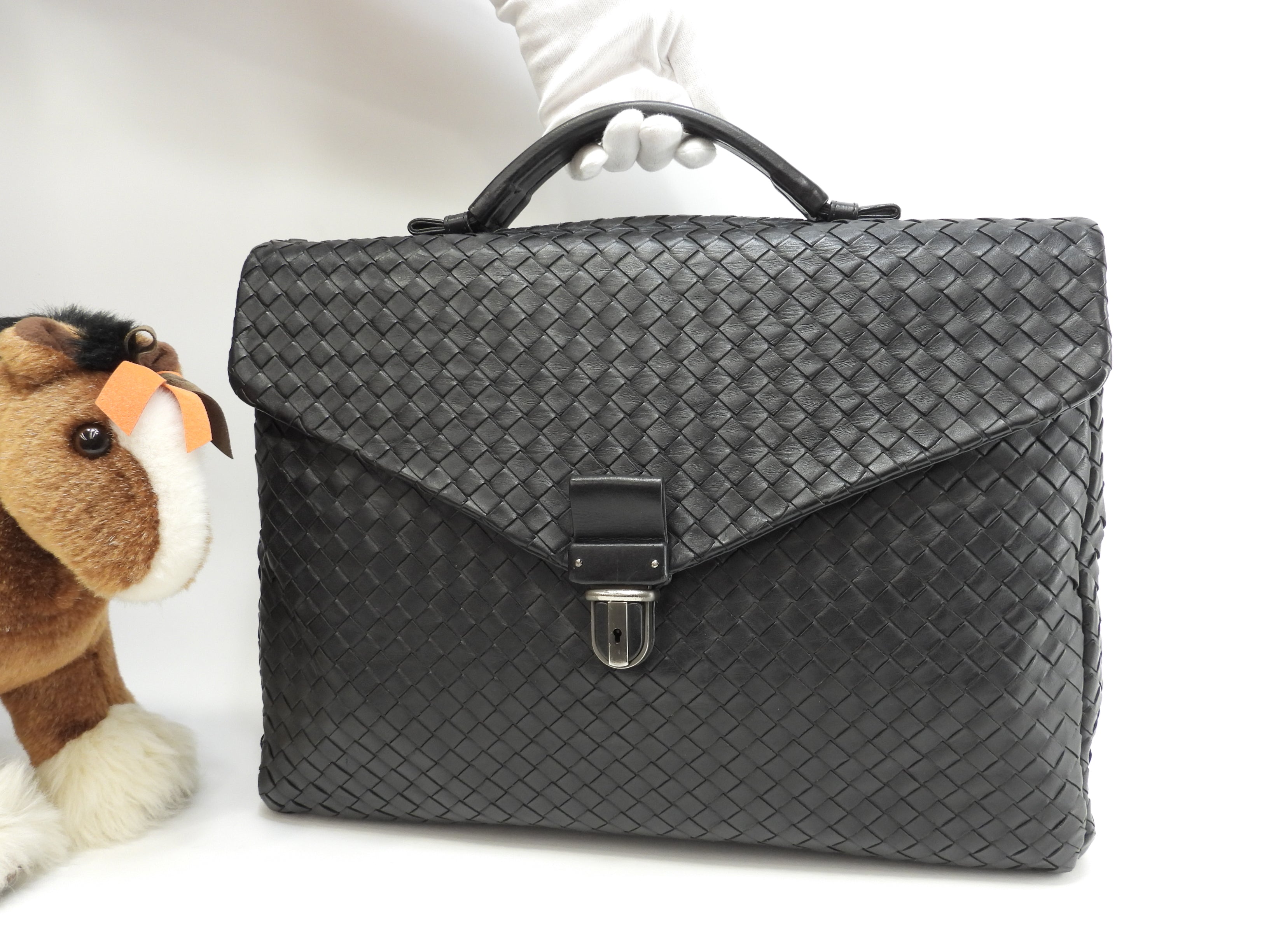【良品】BOTTEGA VENETA ビジネスバッグ イントレチャート ブラック ボッテガヴェネタ ブリーフケース イントレチャート レザー黒 書類