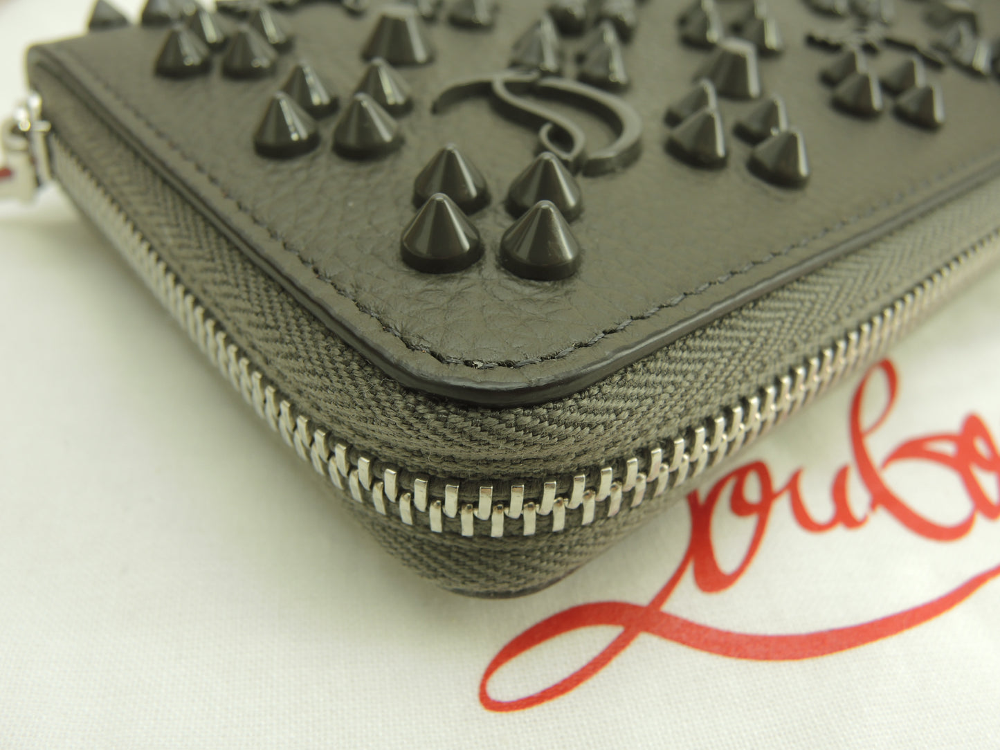 クリスチャンルブタン ロングウォレット Loubinthesky レザー灰 ジップ長財布 未使用@ 4