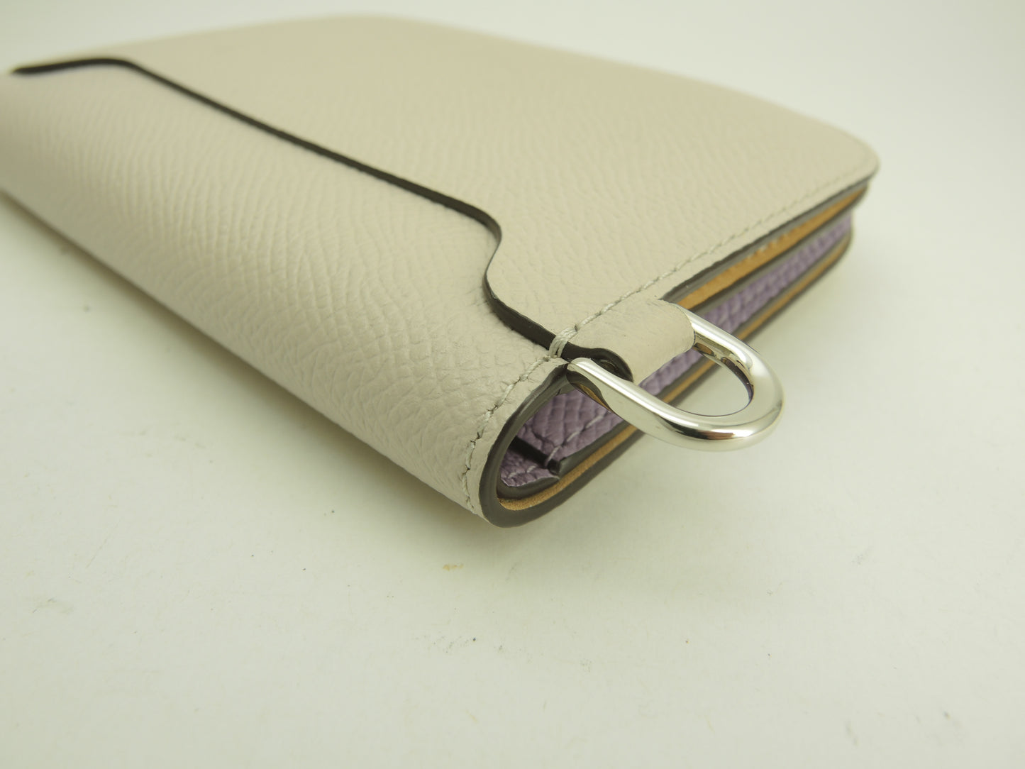 デルボー 2折財布 ヴァガボンドコンパクト 型押レザー/グレージュ@K13Z