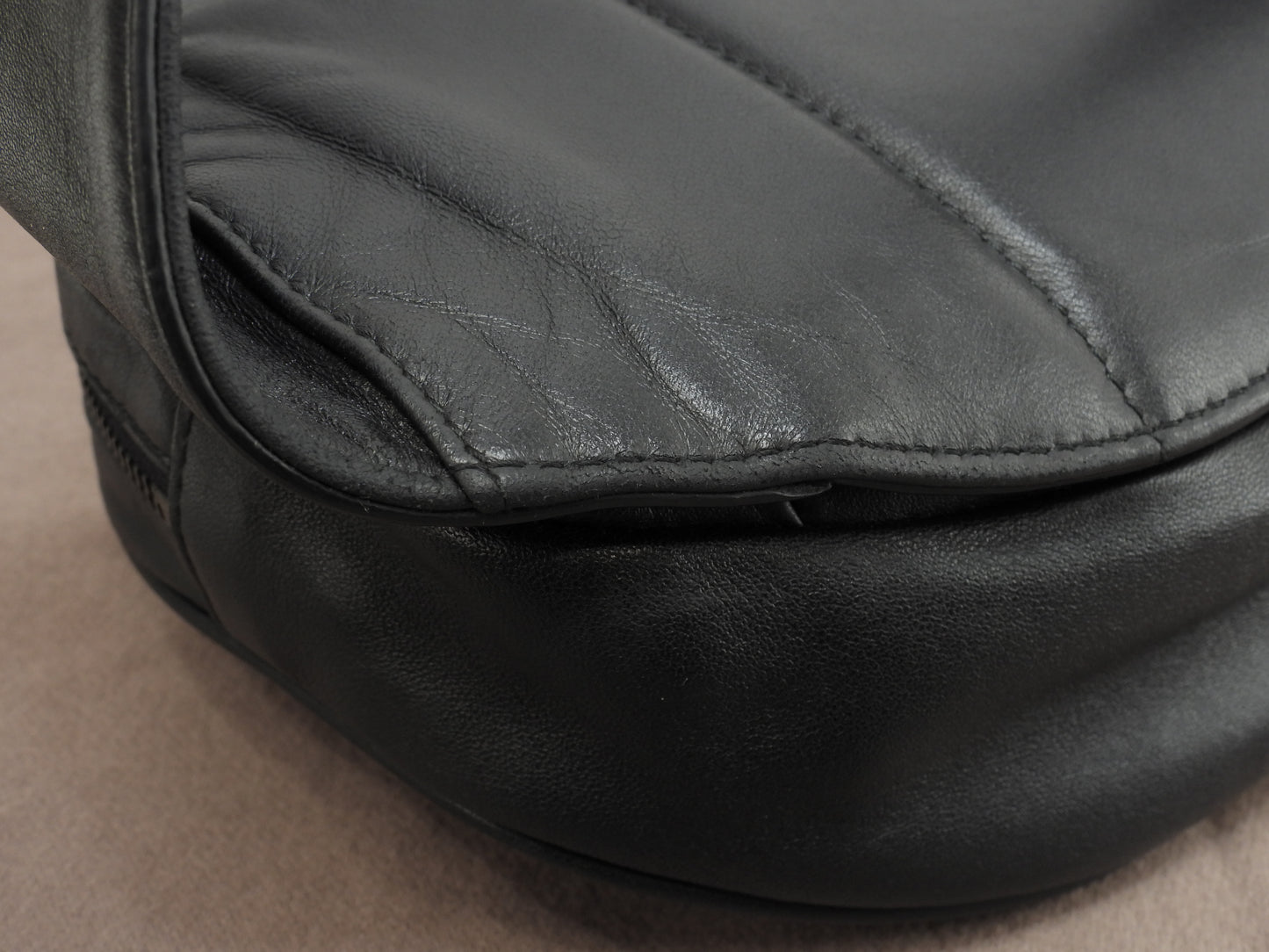 ボッテガヴェネタ ボディバッグ イントレチャート レザー黒 斜掛ショルダーバッグバムバッグ@B07843435K