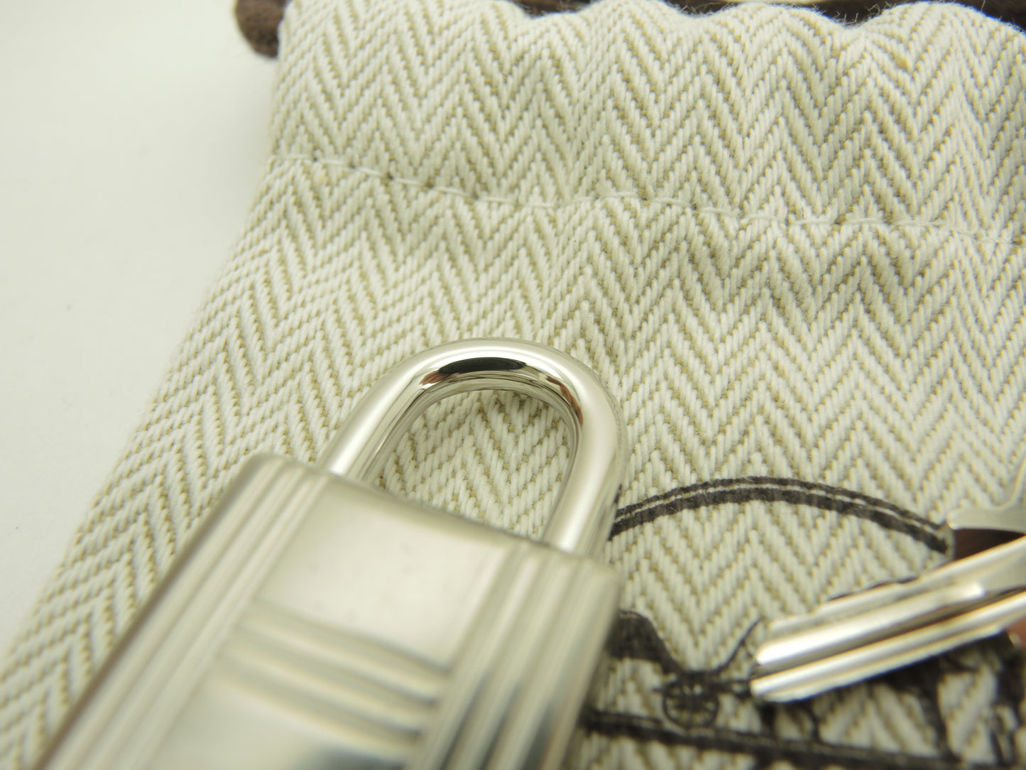 エルメス 南京錠 鍵2個 シャインシルバー パドロック キー 120 バッグチャーム 新品@ 202