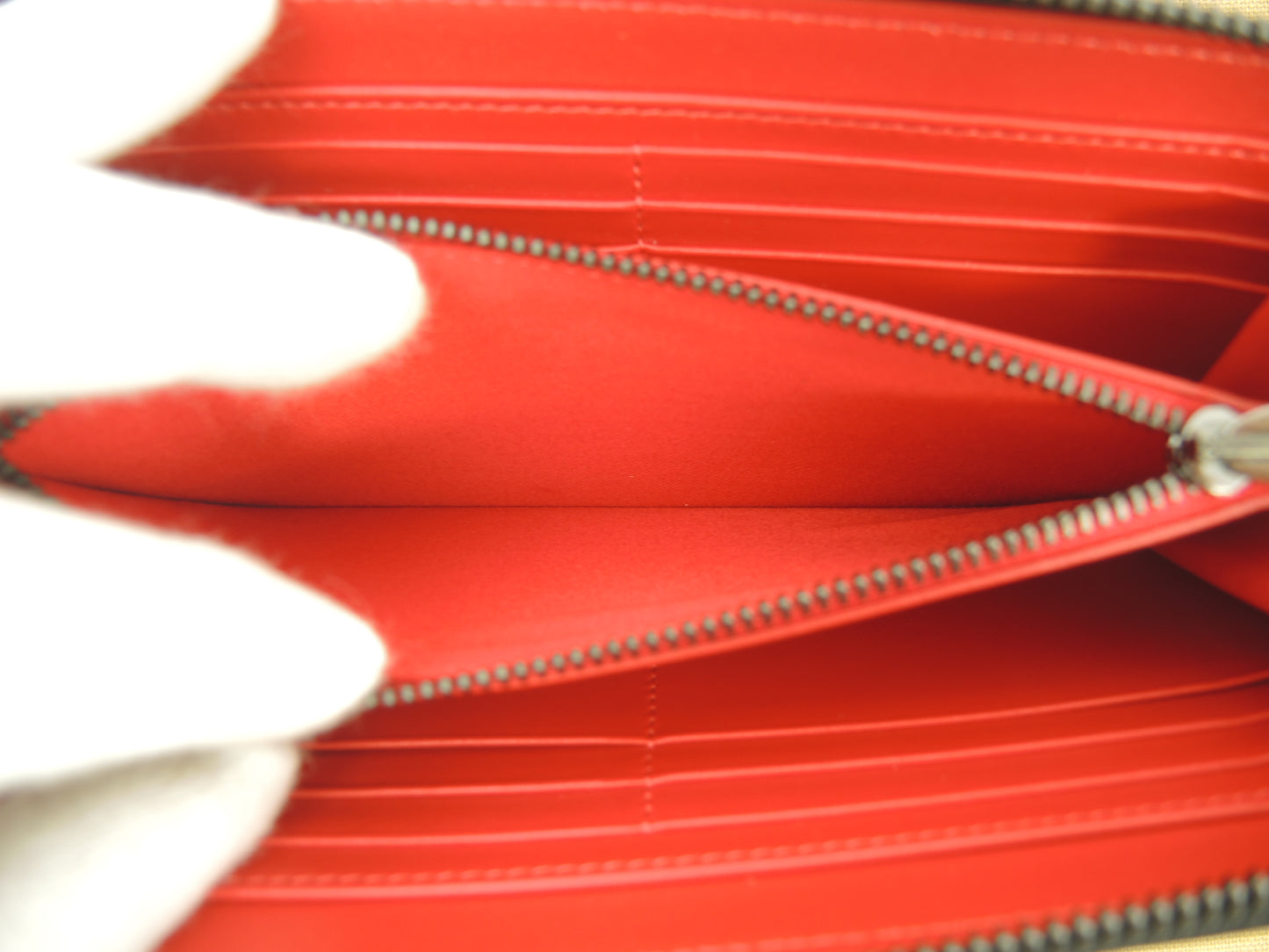 クリスチャンルブタン ロングウォレット シルバースタッズ レザー黒 長財布 パネトーネ 新品@ 5