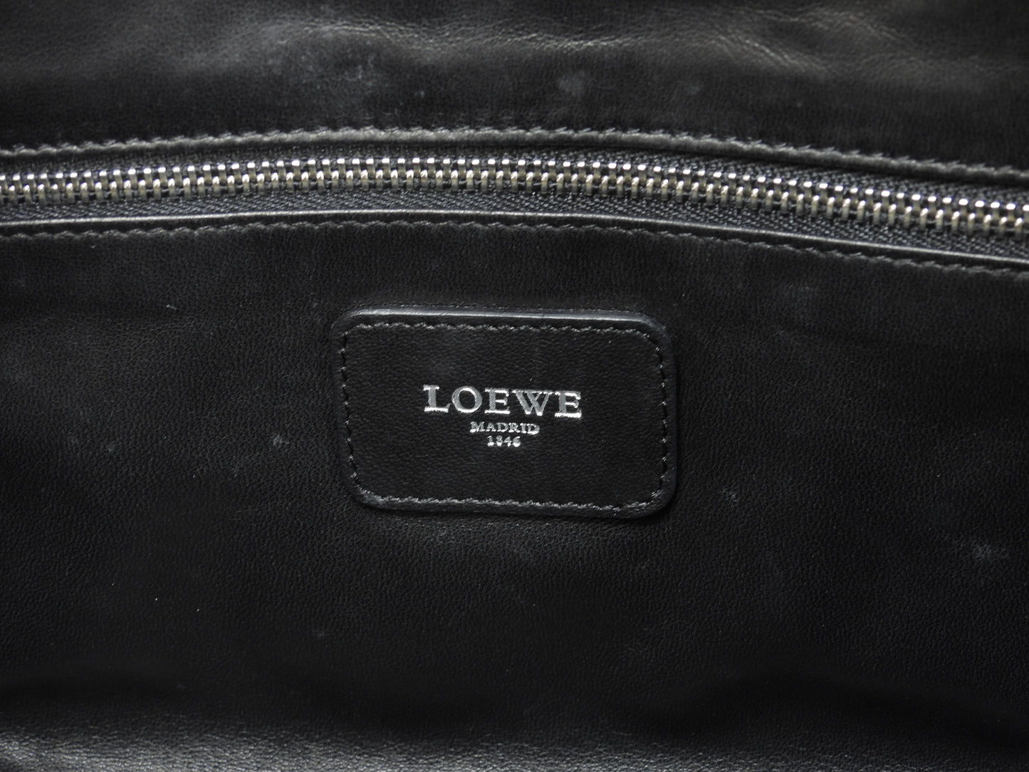 ロエベ アマソナ28 シルバー金具 型押レザー黒 ハンドバッグ アナグラム@011107