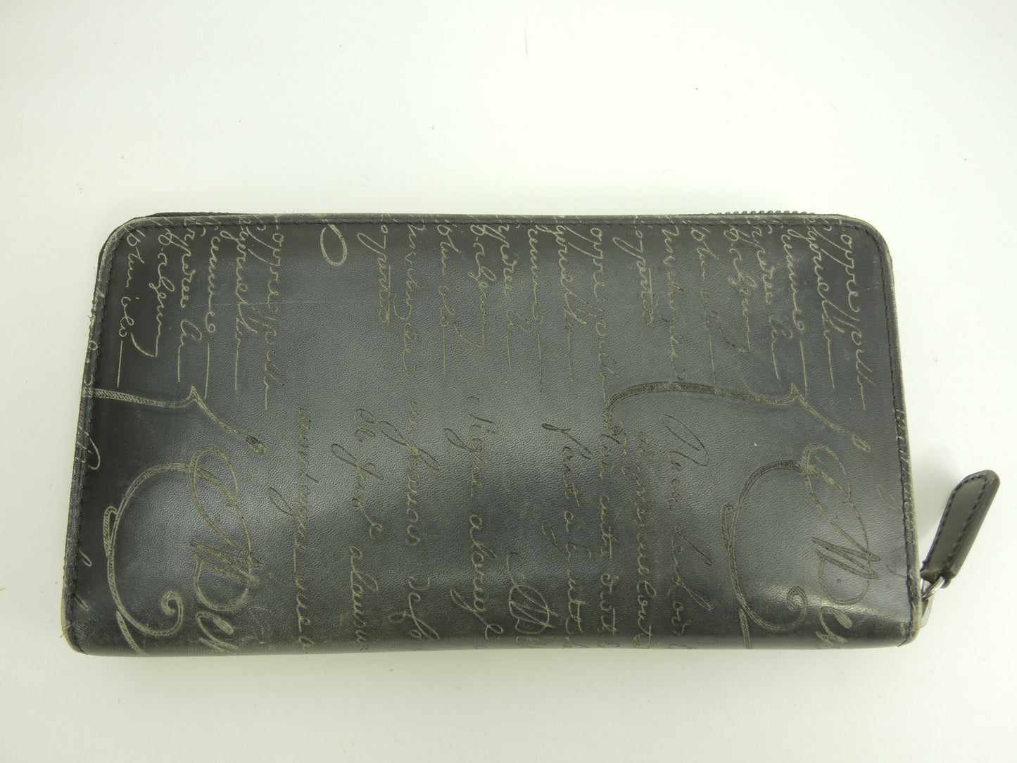 ベルルッティ イタウバ カリグラフィ レザー黒 ジップ長財布 ロングウォレット@E1117