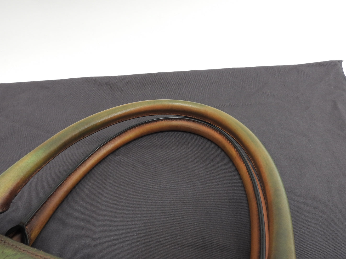 ベルルッティ トゥジュール カリグラフィ レザー緑茶 メンズ トートバッグ 新型 極美品@A0230P