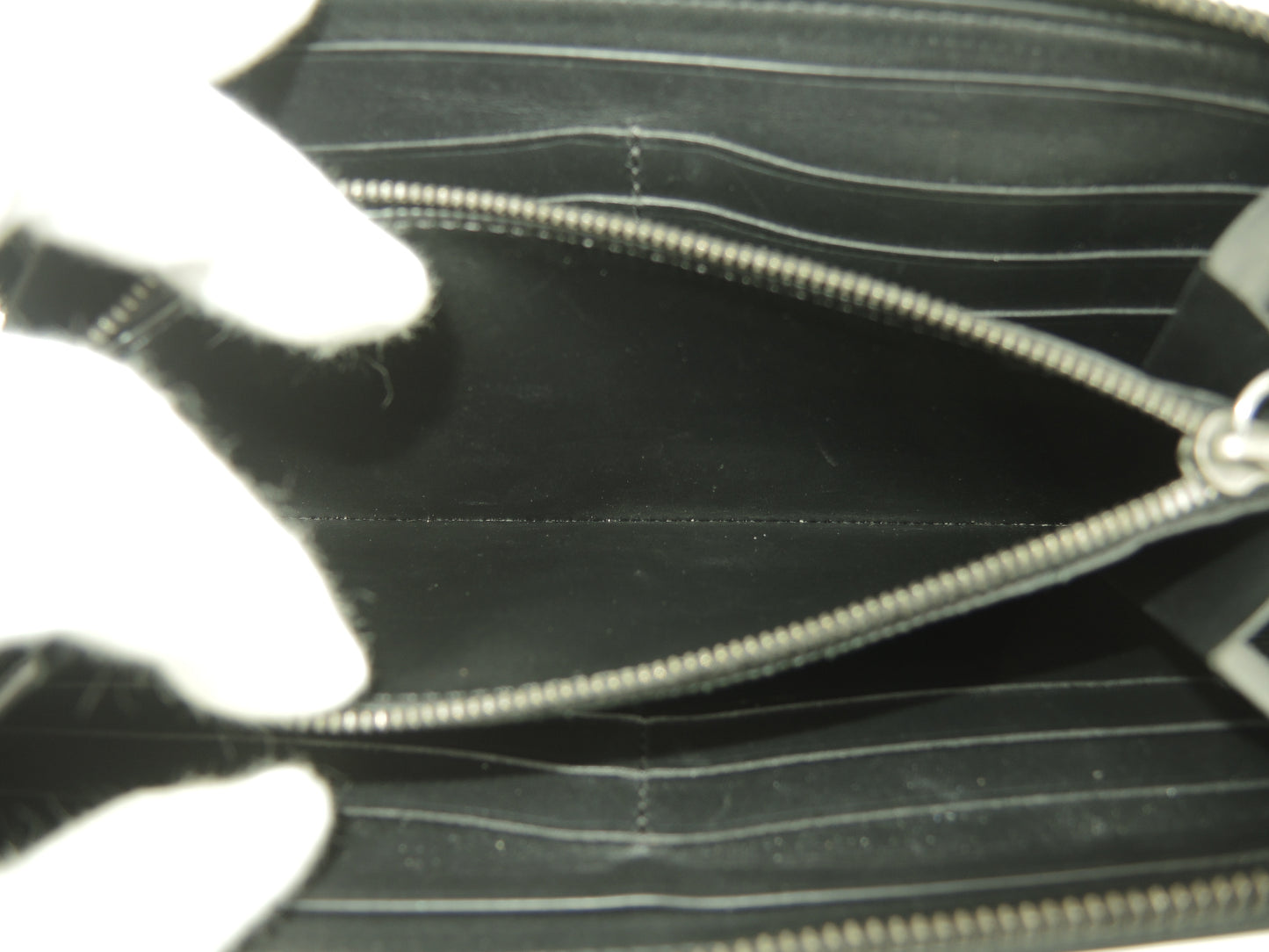 ベルルッティ イタウバ カリグラフィ レザー黒 ジップ長財布 ロングウォレット@E1117