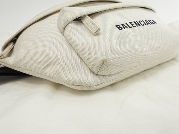 バレンシアガ ベルトバッグ エブリデイ コットンデニム白 ボディバッグ  