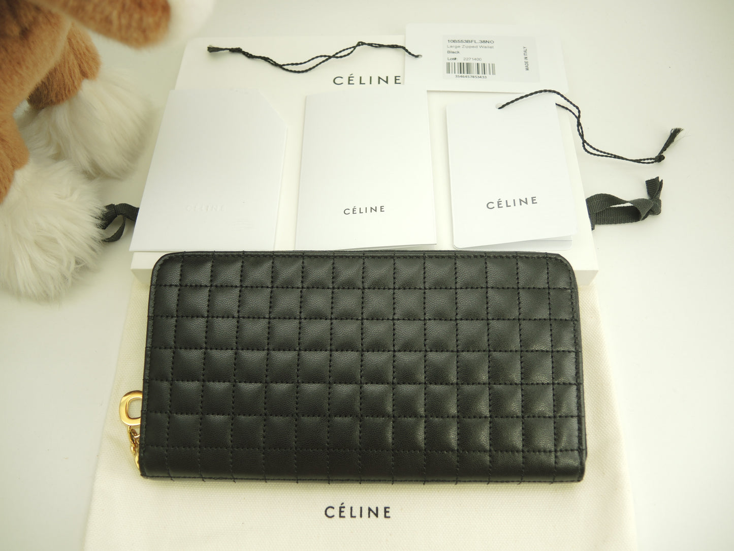 セリーヌ ロングウォレット Cチャーム キルテッドレザー黒 ラウンドジップ長財布 新品@ 3