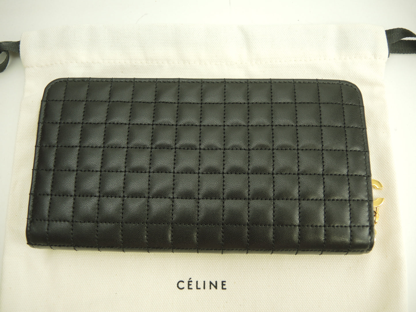 セリーヌ ロングウォレット Cチャーム キルテッドレザー黒 ラウンドジップ長財布 新品@ 3