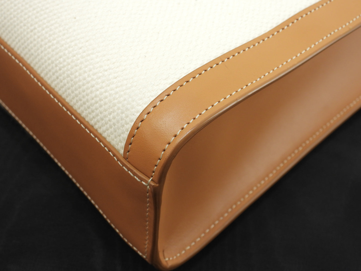 セリーヌ ミディアムバーティカルカバ コットン白 レザー茶 s付ハンドバッグ トートバッグ@S-AN-0212