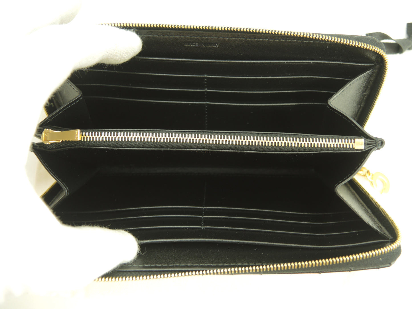 セリーヌ ロングウォレット Cチャーム キルテッドレザー黒 ラウンドジップ長財布 新品@ 3