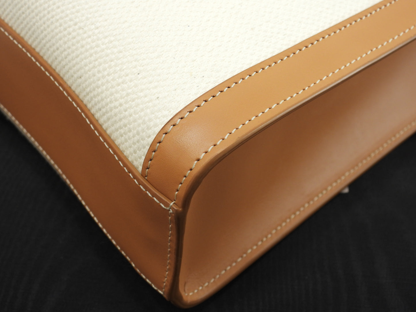 セリーヌ ミディアムバーティカルカバ コットン白 レザー茶 s付ハンドバッグ トートバッグ@S-AN-0212