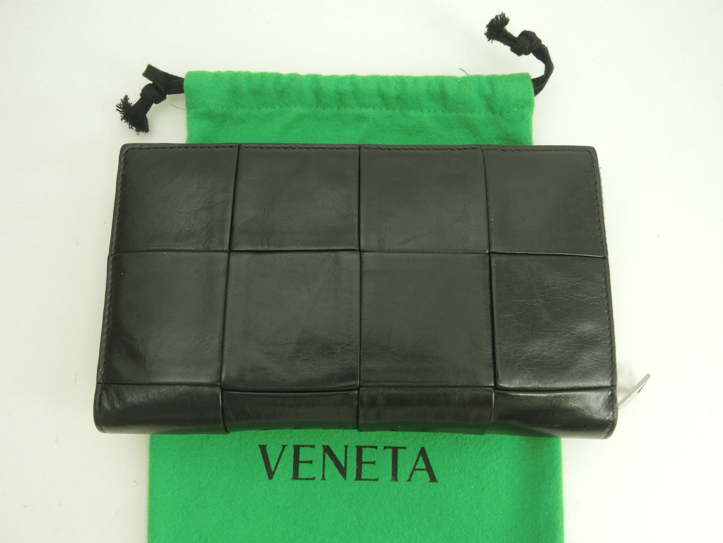 ボッテガヴェネタ ロングウォレット カセット レザー黒 ジップ長財布 未使用@P02246432R