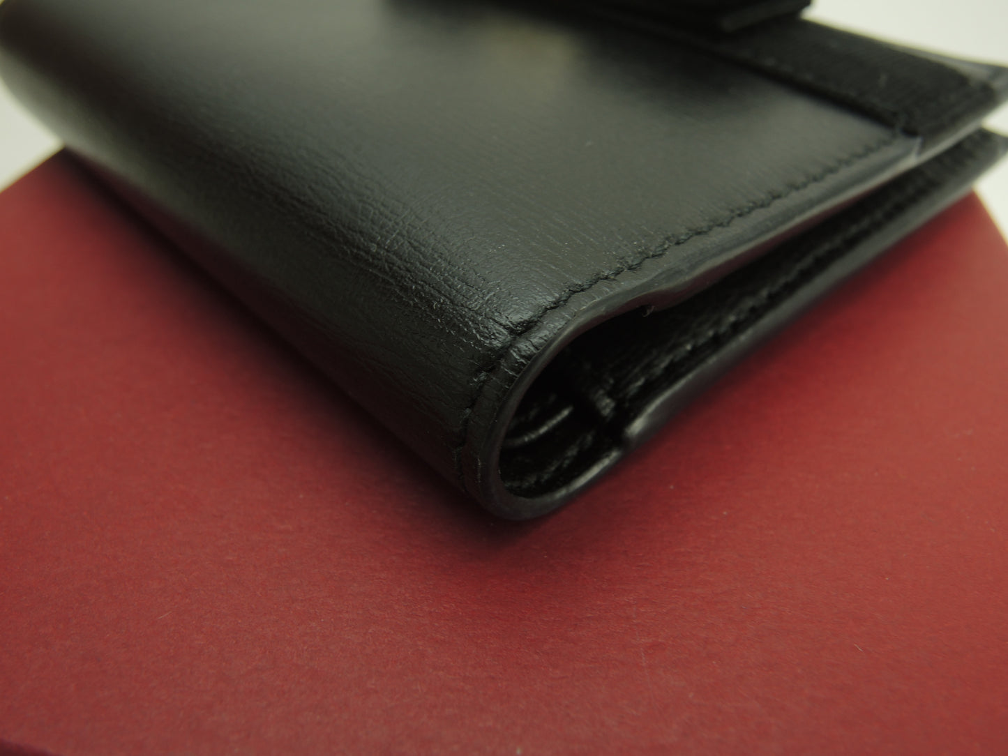 サルヴァトーレフェラガモ コンパクトウォレット ヴァラリボン レザー黒スモール財布 極美品@JP22E009