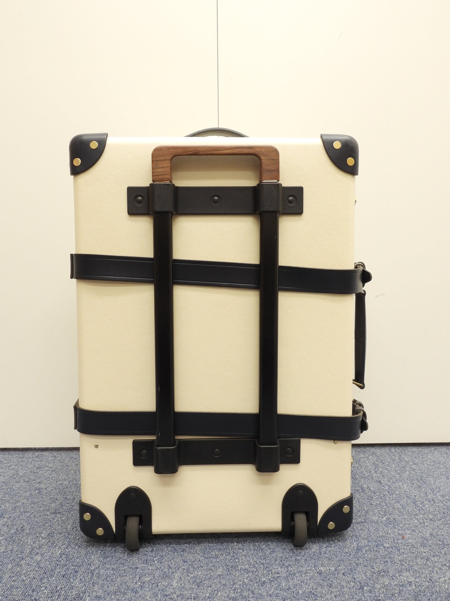 グローブトロッター サファリ キャリーオン クリーム紺 旅行用トロリーバッグ@ 6