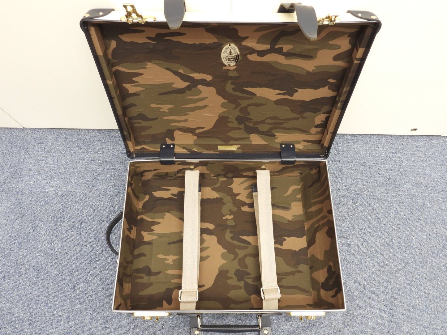 グローブトロッター サファリ キャリーオン クリーム紺 旅行用トロリーバッグ@ 6