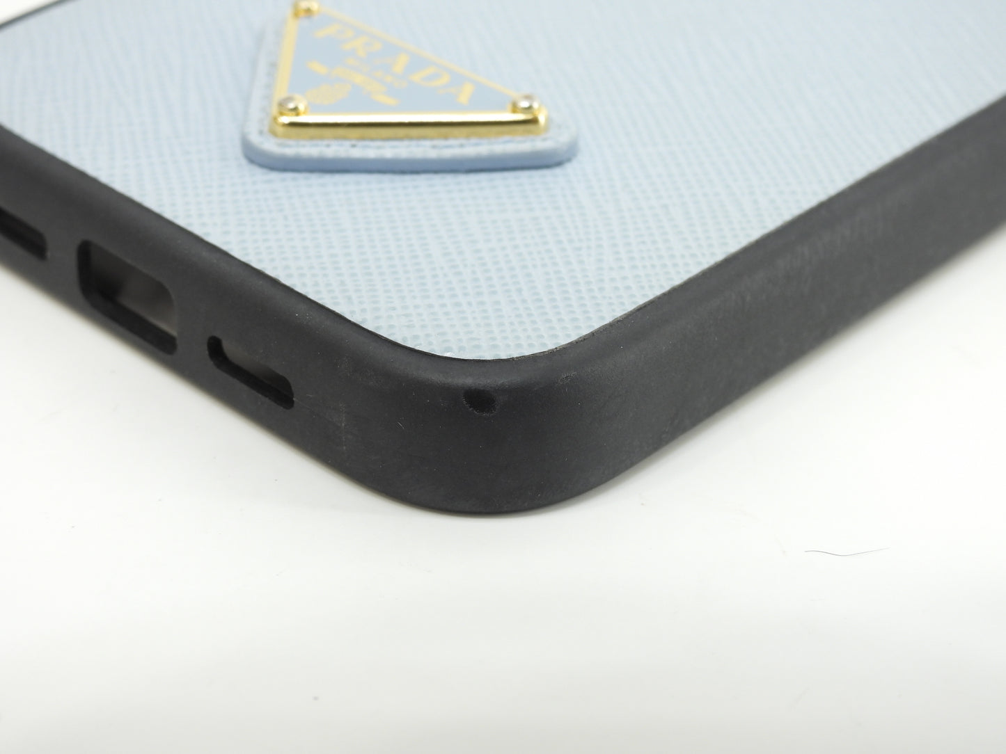 プラダ iphone16proMaxケース サフィアーノ水色 三角金具 アイフォンカバー@ 2