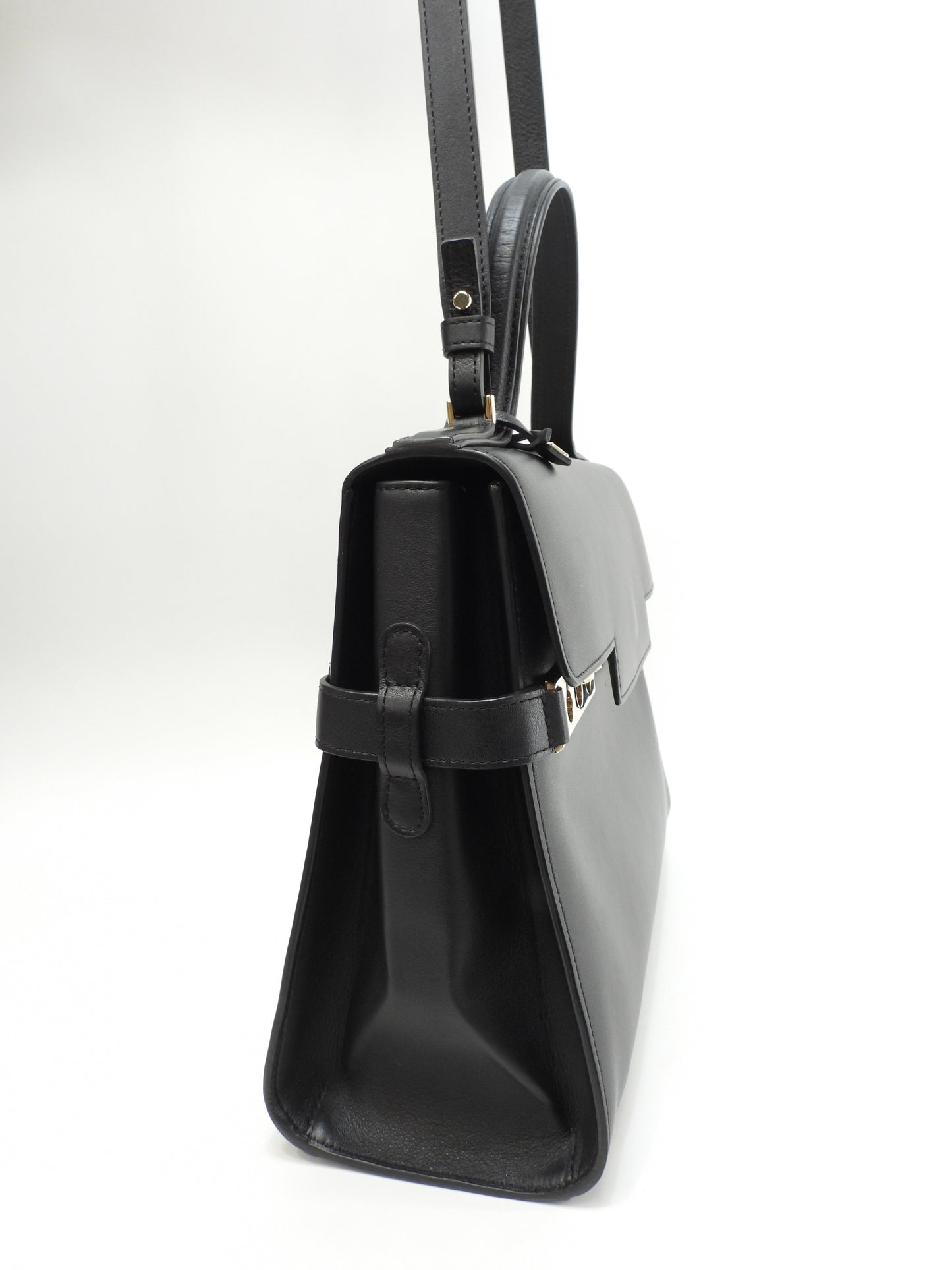 デルボー タンペートGM シルキーカーフレザー 黒 s付ハンドバッグ ケリー型@BO4D