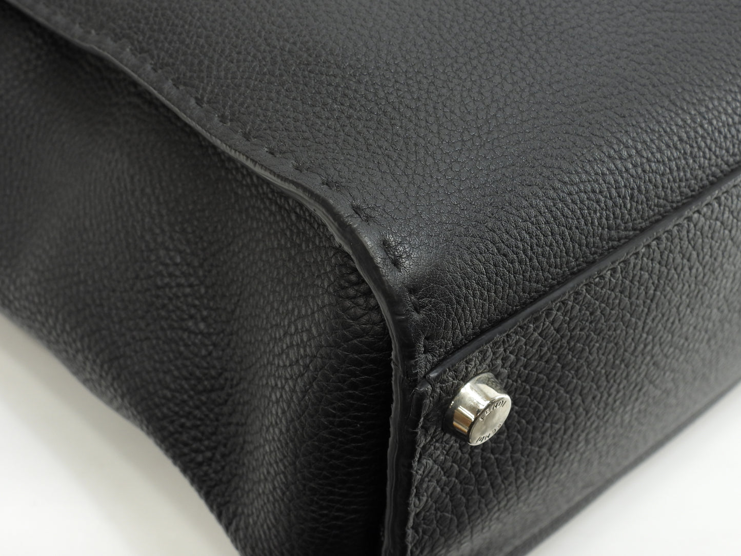 フェンディ ピーカブー大 モンスター セレリアレザー黒 メンズハンドバッグ 極美品@ 69