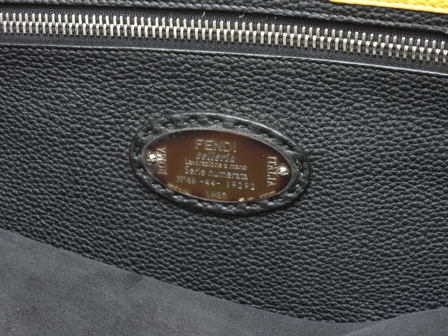 フェンディ ピーカブー大 モンスター セレリアレザー黒 メンズハンドバッグ 極美品@ 69