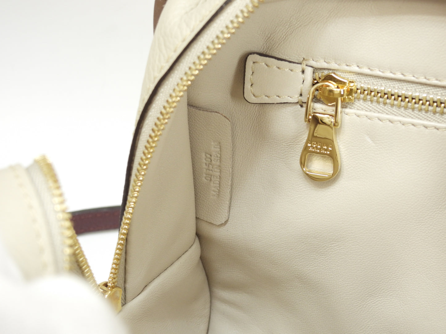 ロエベ s付アマソナ23 レザー グレージュ茶ボルドー ミニハンドバッグ ポシェット 極美品@011507