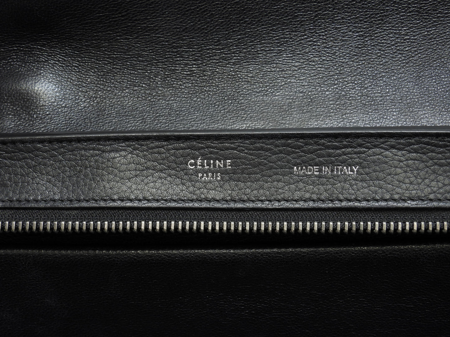 セリーヌ トラペーズ スモール レザー黒 ショルダーストラップ付ハンドバッグ@ 31