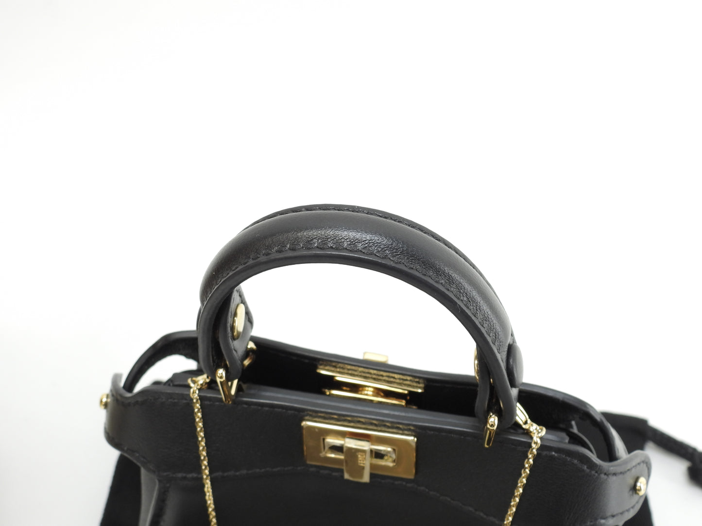 フェンディ ピーカブー ナノ スムースレザー黒 ポシェット クロスボディバッグ 未使用@ 2