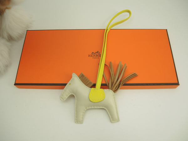 エルメスロデオPMライムカラー