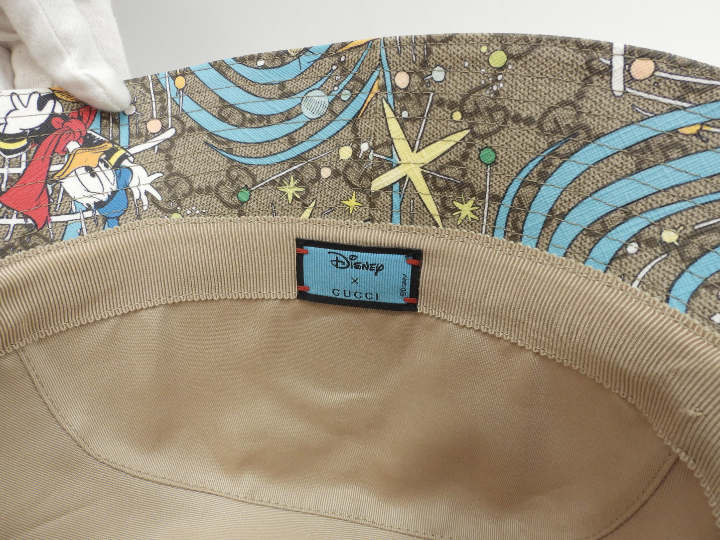 Gucci Hat Disney Collaboration GG Supreme Gray Cap Donald Duck @ 1
