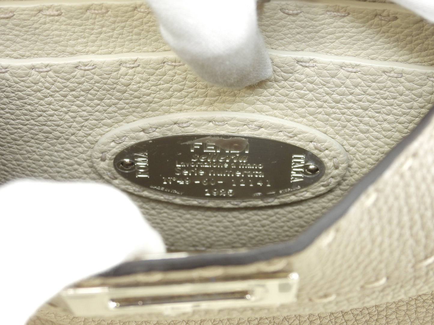 フェンディ ピーカブーミニ ISeeU セレリアレザー灰 ポシェット スモールハンドバッグ 新品同様@ 2