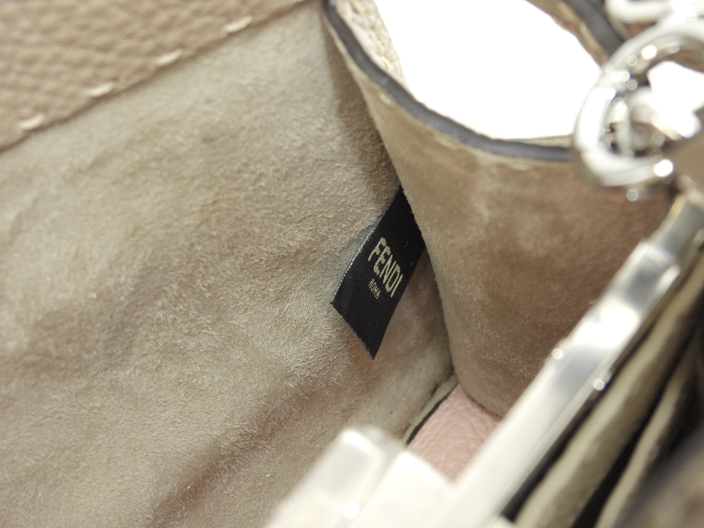 フェンディ ピーカブーミニ ISeeU セレリアレザー灰 ポシェット スモールハンドバッグ 新品同様@ 2