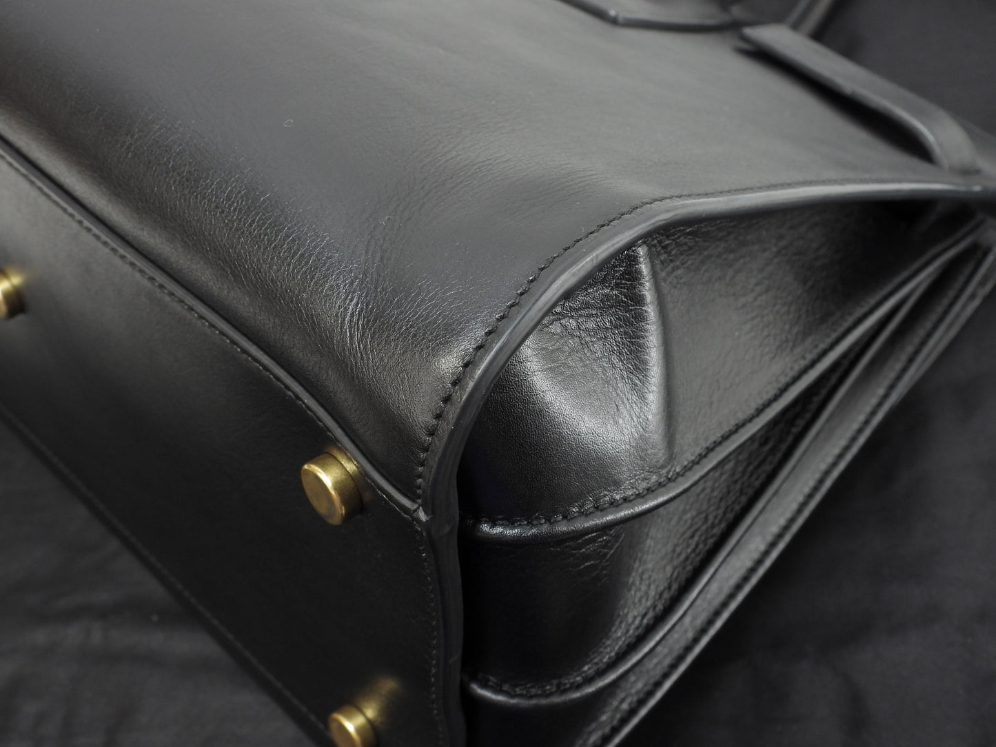 サンローラン サックドジュール スムースレザー 黒 トートバッグ ハンドバッグ YSL 美品@VLR324823-1013 2