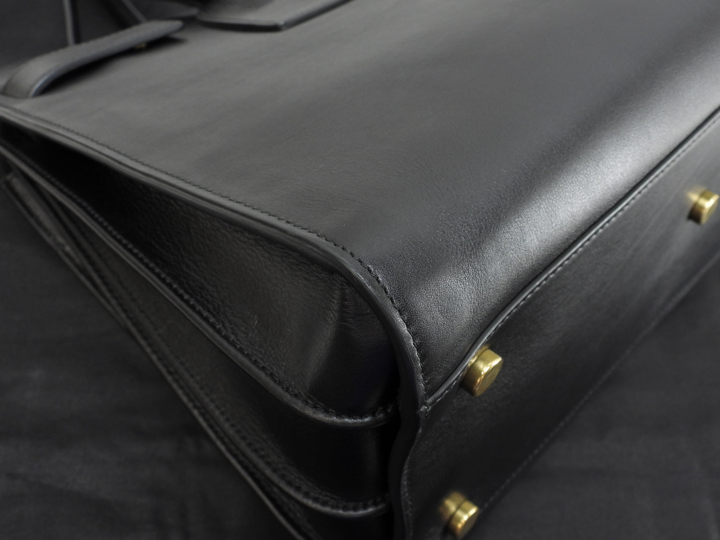 サンローラン サックドジュール スムースレザー 黒 トートバッグ ハンドバッグ YSL 美品@VLR324823-1013 2