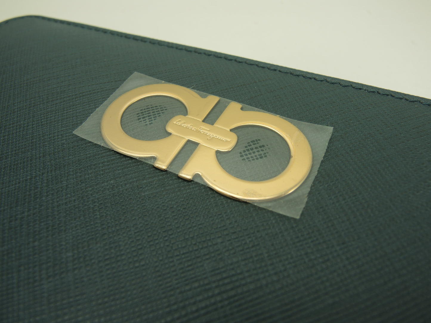 サルヴァトーレフェラガモ ロングウォレット ガンチーニ レザー緑 長財布 未使用@ 22