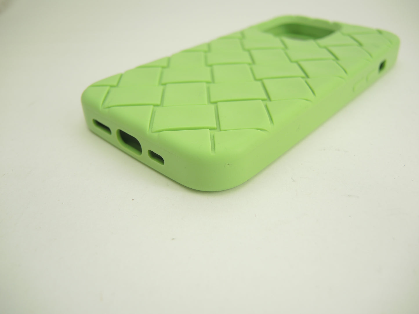 ボッテガヴェネタ iphone14Proケース 中イントレチャート シリコン薄緑 カバー@ 9