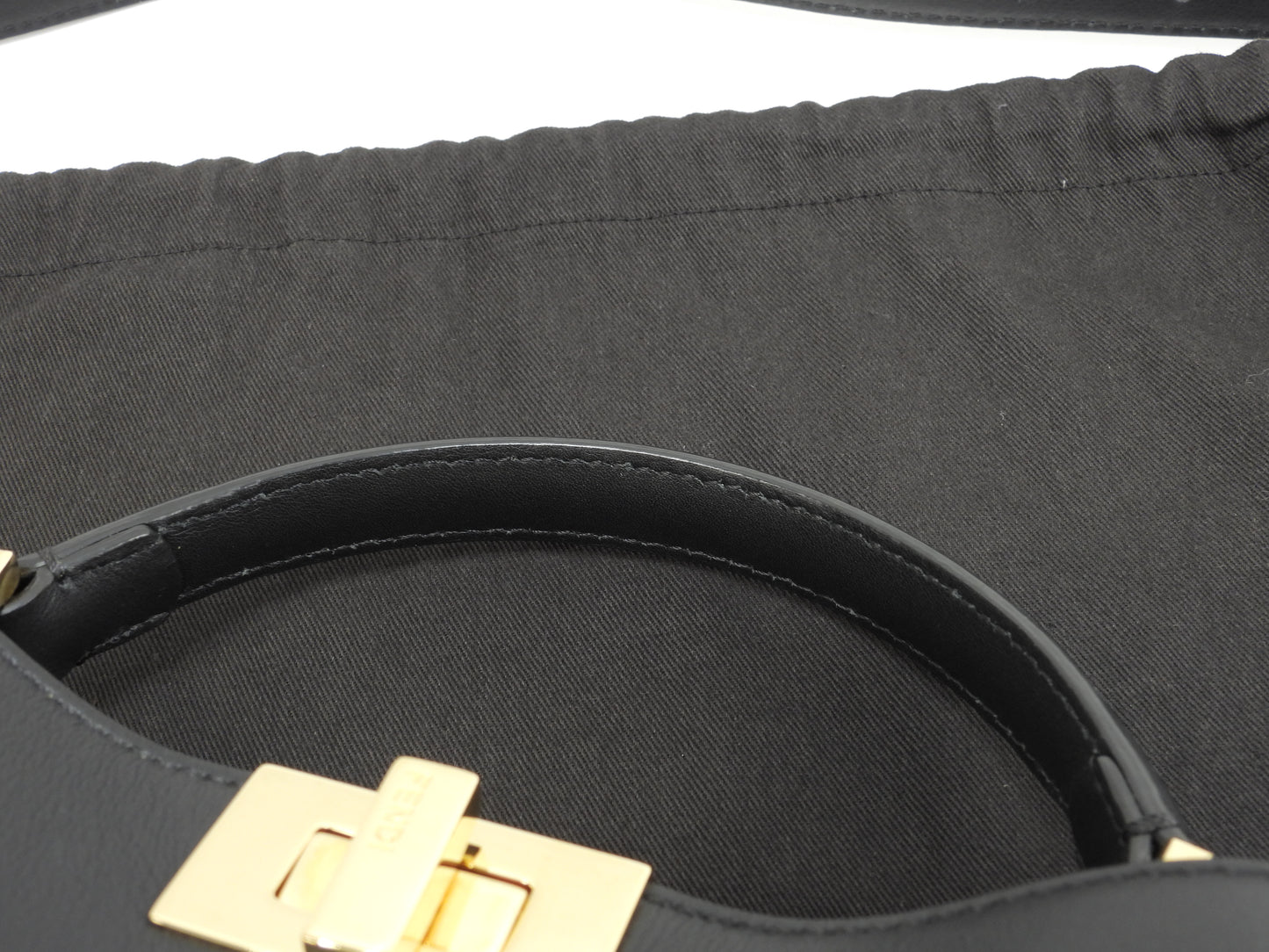 フェンディ ピーカブーミニ アイシーユー レザー黒 ポシェット ハンドバッグ 極美品@ 1