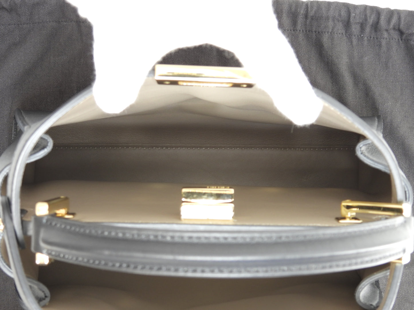 フェンディ ピーカブーミニ アイシーユー レザー黒 ポシェット ハンドバッグ 極美品@ 1