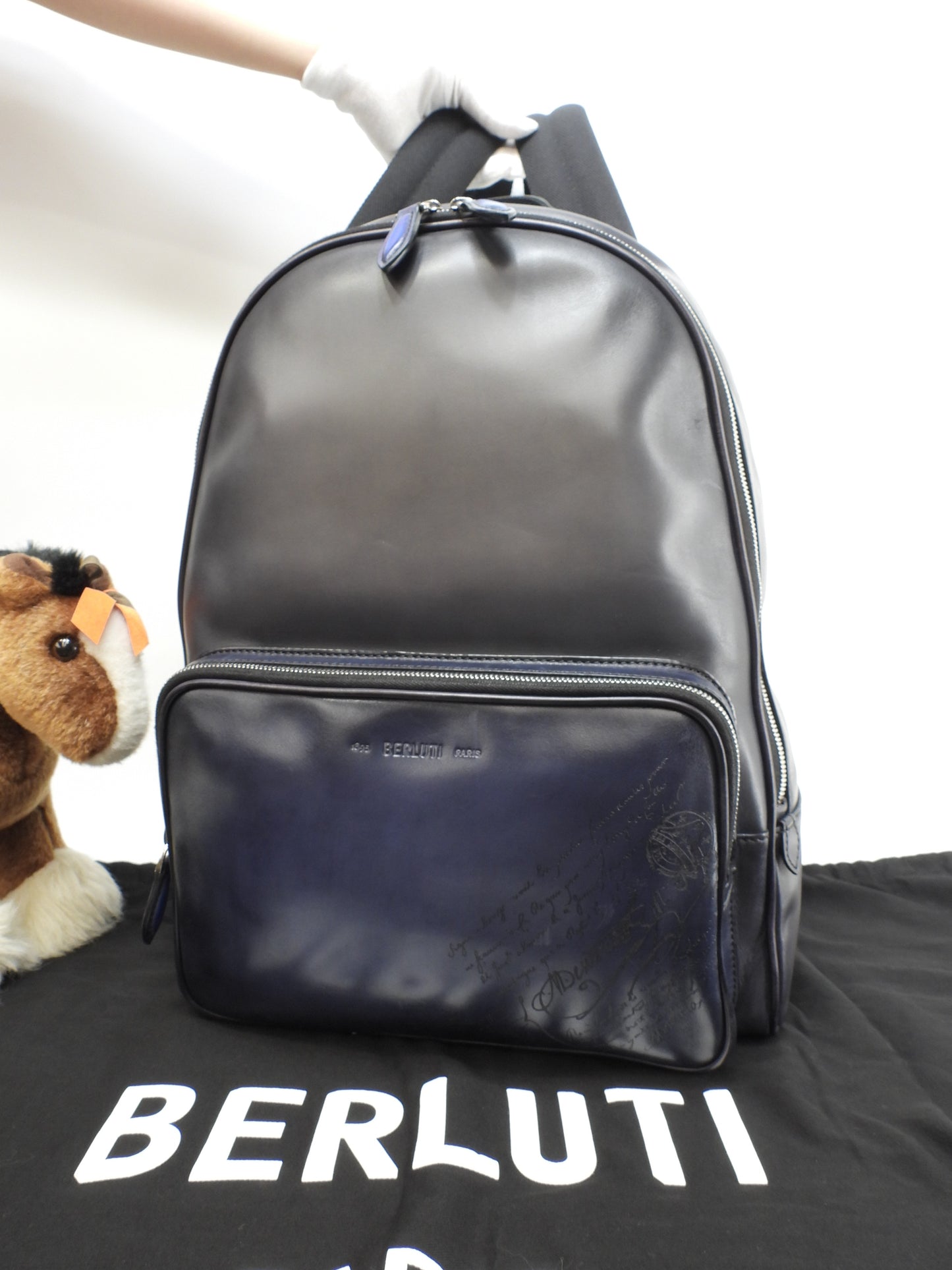 ベルルッティ バックパック タイムオフ レザー紺黒 カリグラフィ リュックサック 極美品@C0262