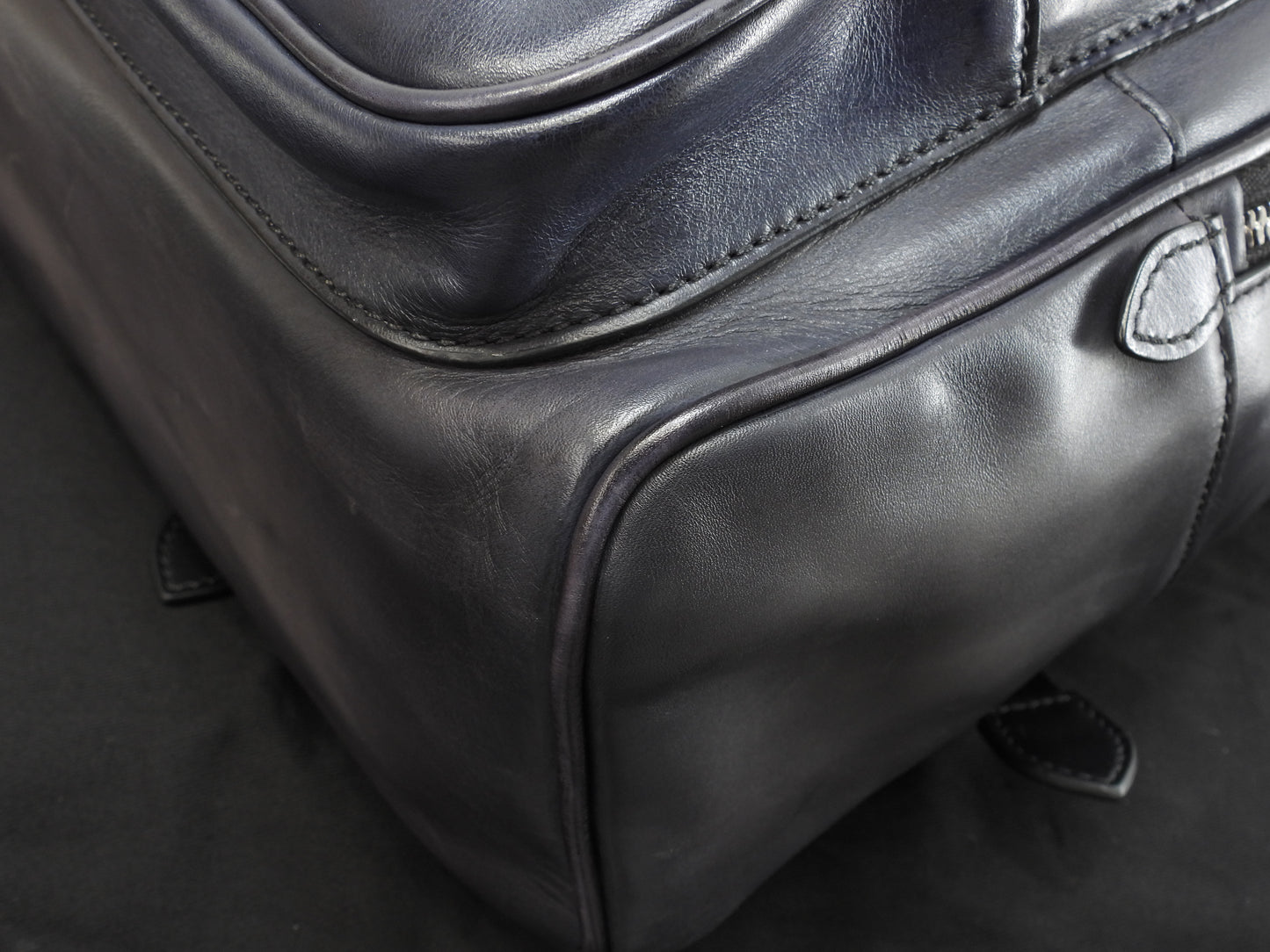 ベルルッティ バックパック タイムオフ レザー紺黒 カリグラフィ リュックサック 極美品@C0262