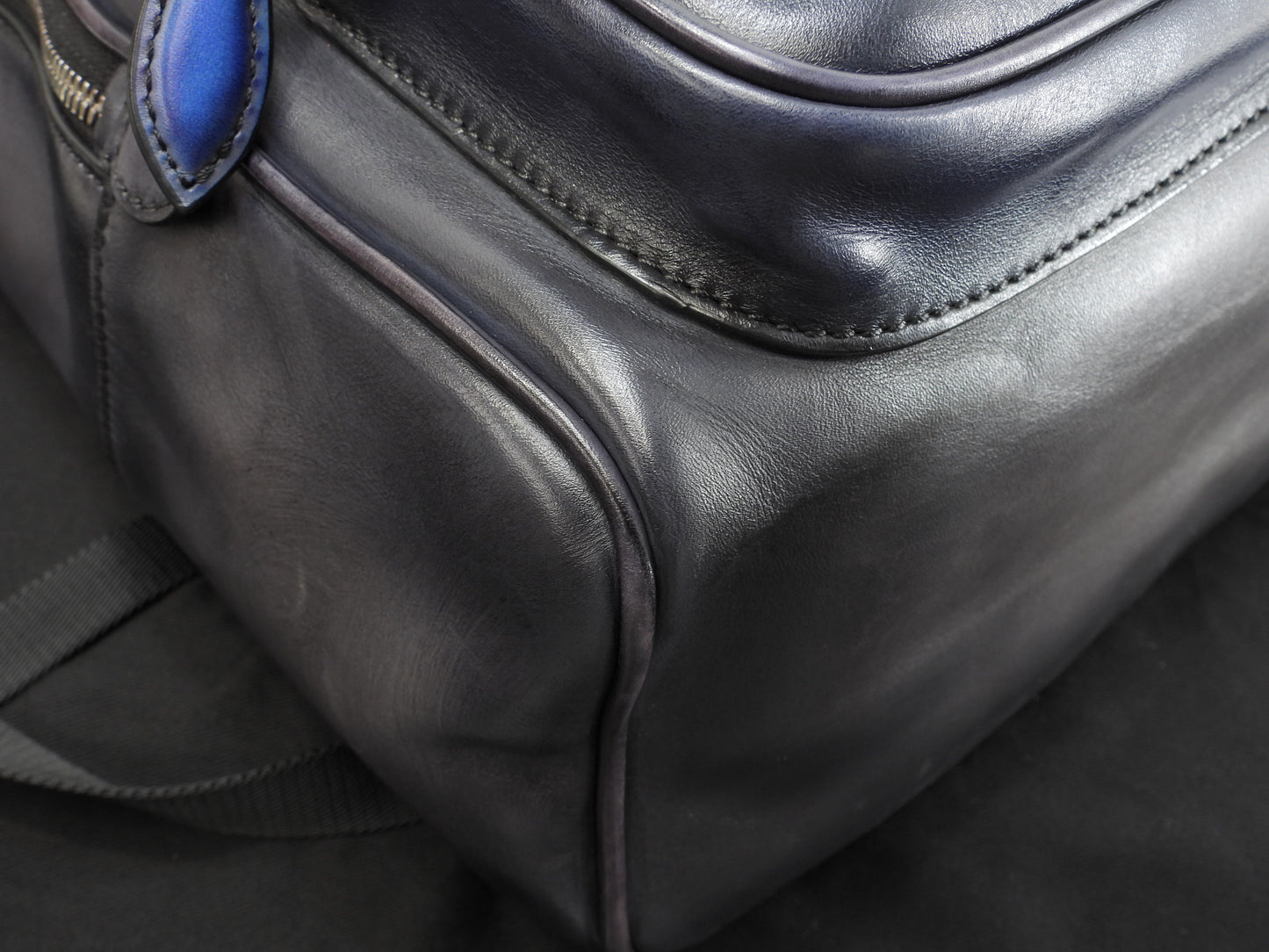 ベルルッティ バックパック タイムオフ レザー紺黒 カリグラフィ リュックサック 極美品@C0262