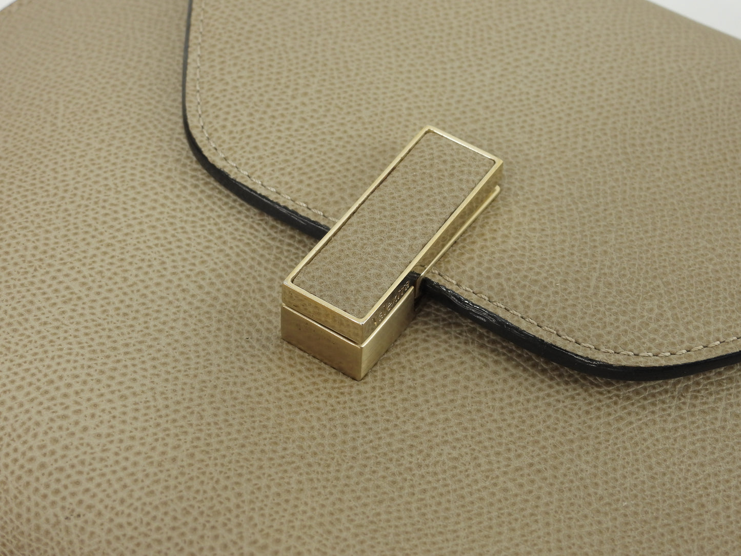 ヴァレクストラ イジィデ ミディアム 型押レザー灰 ストラップ付ハンドバッグ 美品@ 4