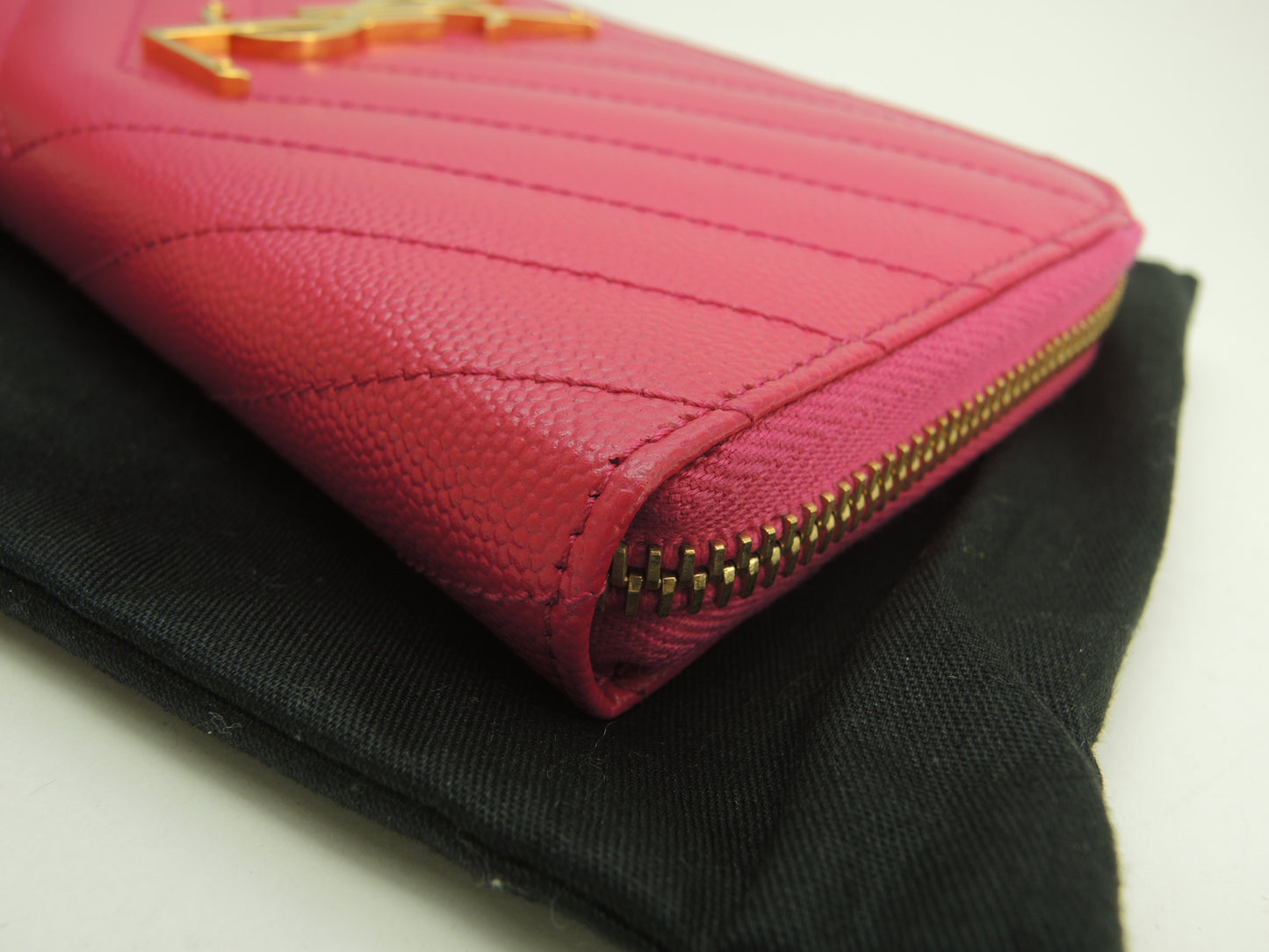 サンローラン ロングウォレット YSL レザー/ピンク ラウンドジップ長財布 ゴールド金具 新品同様@ 91